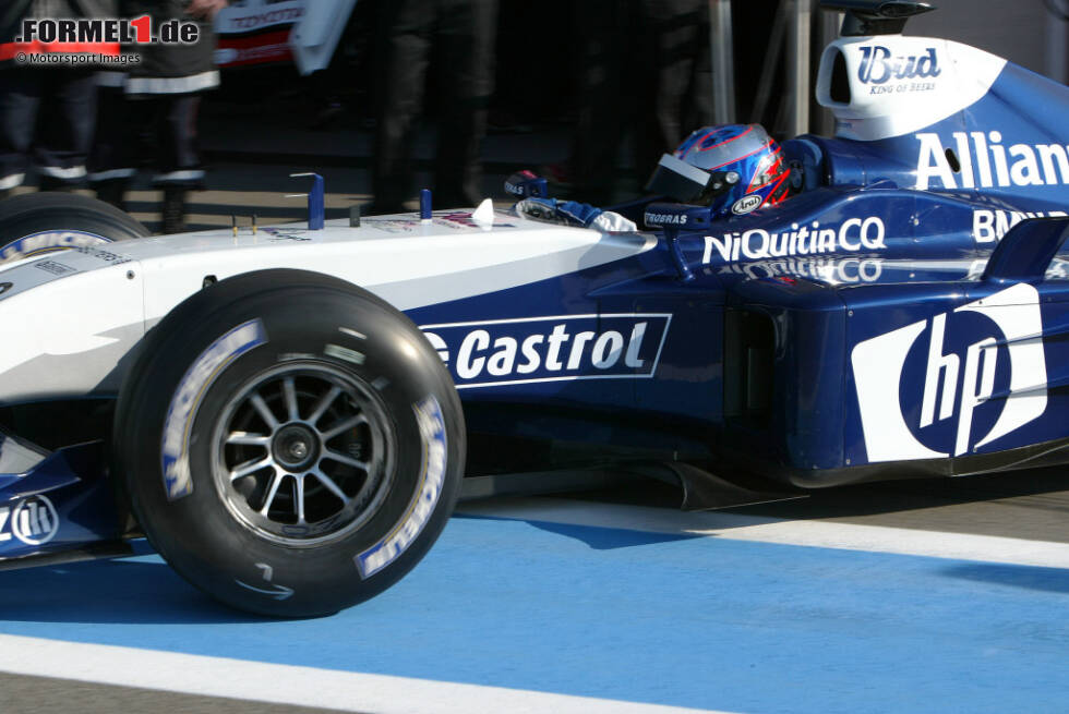 Foto zur News: 26. März 2004: Der frischgebackene IndyCar-Champion Scott Dixon testet in Le Castellet den Williams FW26. Wie bei Jeff Gordon im Jahr zuvor, so handelt sich auch hier um den aktuellen Boliden. Der FW26 hatte erst wenige Tage zuvor beim F1-Saisonauftakt 2004 in Bahrain sein Renndebüt gegeben. Und am ...