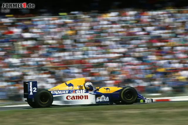 ...und kommt mit Williams 1993 stärker als jemals zuvor zurück. Eine "Anti-Senna-Klausel" in seinem Arbeitsvertrag hat zuvor für eine neue Episode im ewigen Scharmützel der beiden Superstars gesorgt, doch im mit Computern und Technik vollgestopften Wunderauto aus der Feder Adrian Neweys ist gegen Prost kein Kraut gewachsen. Foto zur News: ...und kommt mit Williams 1993 stärker als jemals zuvor zurück. Eine "Anti-Senna-Klausel" in seinem Arbeitsvertrag hat zuvor für eine neue Episode im ewigen Scharmützel der beiden Superstars gesorgt, doch im mit Computern und Technik vollgestopften Wunderauto aus der Feder Adrian Neweys ist gegen Prost kein Kraut gewachsen.