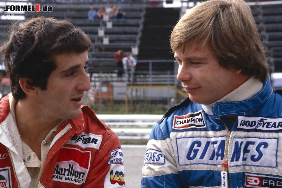 Foto zur News: Die Hoffnungen der Franzosen ruhen jedoch weiter auf Prost (hier im Gespräch mit Landsmann Didier Pironi). Schon 1981 sehen sie ihren Shootingstar auch in einem französischen Auto...