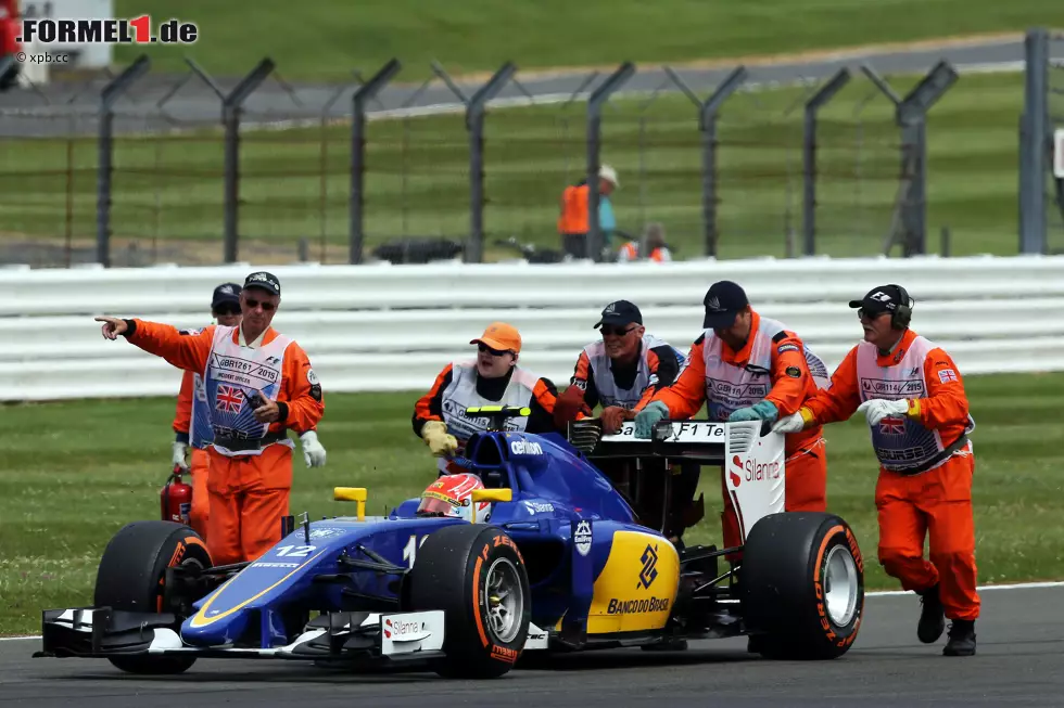 Foto zur News: Für Felipe Nasr endet der Arbeitstag noch bevor er richtig beginnen kann: Getriebeschaden auf dem Weg in die Startaufstellung. Marcus Ericsson schrammt als Elfter um 4,2 Sekunden an einem WM-Punkt vorbei. Sauber geht damit zum dritten Mal hintereinander leer aus.