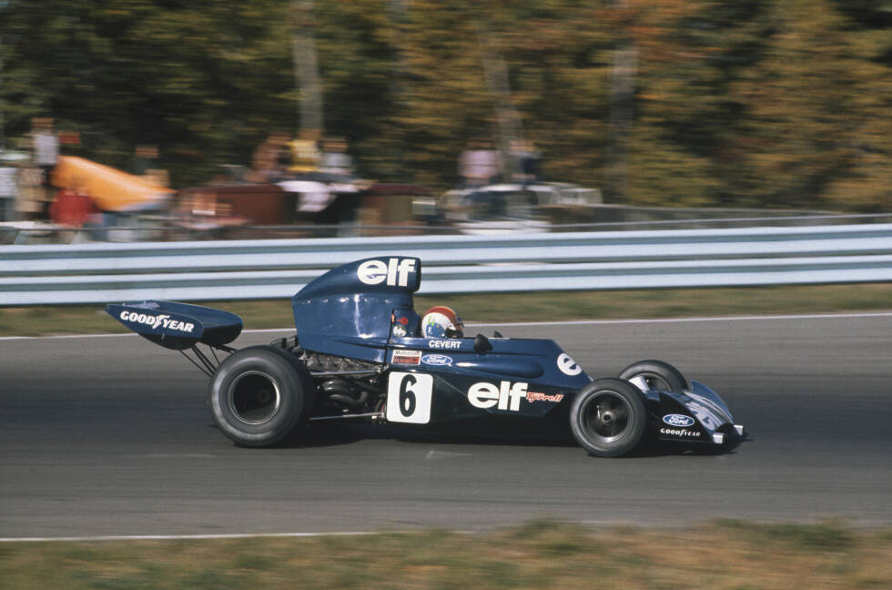 Foto zur News: Das denkwürdigste Rennen in Watkins Glen: Tyrrell-Fahrer Francois Cevert verunglückt im Training tödlich, woraufhin sein Teamkollege und Freund Jackie Stewart im Rennen (es wäre sein 100. gewesen) nicht mehr antritt und seine Karriere vorzeitig beendet. Stewart gewinnt dennoch die Weltmeisterschaft 1973.