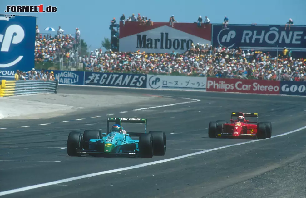 Foto zur News: Ein gewisser Adrian Newey baute jene March-Boliden, mit denen Ivan Capelli in Suzuka 1988 und Le Castellet 1990 führte. In Le Castellet führte Capelli sensationell vor seinem Teamkollegen Maurizio Gugelmin; drei Runden vor Schluss wurde er jedoch von Alain Prost auf Ferrari überholt. 1992 wechselte Capelli selbst zu Ferrari - wo seine einst vielversprechende Karriere an der Scuderia-Politik der frühen 1990er-Jahre zerbrach. Heute ist er Präsident des Automobilclubs von Mailand und damit de facto Chef der Rennstrecke in Monza.