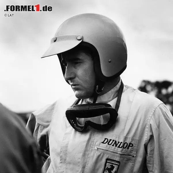 Als der Italiener dem Regisseur John Frankenheimer hilft, den Hollywood-Streifen "Grand Prix" mit James Garner und Yves Montand zu inszenieren, empfiehlt er die Hafenschikane in Monaco für eine Crashszene. 1967, nur ein Jahr später, verliert Bandini an eben dieser Stelle die Kontrolle über sein Auto. Der Ferrari schlägt in die Strohballen ein, bleibt kopfüber liegen und fängt Feuer, als der Tank aufbricht. Noch schlimmer: Ein explodierendes Auspuffrohr sorgt beim Einsatz der Streckenposten für weitere Flammen. Verbrennungen an 70 Prozent der Körperoberfläche und sechs Brustfrakturen kosten Bandini im Alter von 31 Jahren das Leben. Foto zur News: Als der Italiener dem Regisseur John Frankenheimer hilft, den Hollywood-Streifen "Grand Prix" mit James Garner und Yves Montand zu inszenieren, empfiehlt er die Hafenschikane in Monaco für eine Crashszene. 1967, nur ein Jahr später, verliert Bandini an eben dieser Stelle die Kontrolle über sein Auto. Der Ferrari schlägt in die Strohballen ein, bleibt kopfüber liegen und fängt Feuer, als der Tank aufbricht. Noch schlimmer: Ein explodierendes Auspuffrohr sorgt beim Einsatz der Streckenposten für weitere Flammen. Verbrennungen an 70 Prozent der Körperoberfläche und sechs Brustfrakturen kosten Bandini im Alter von 31 Jahren das Leben.