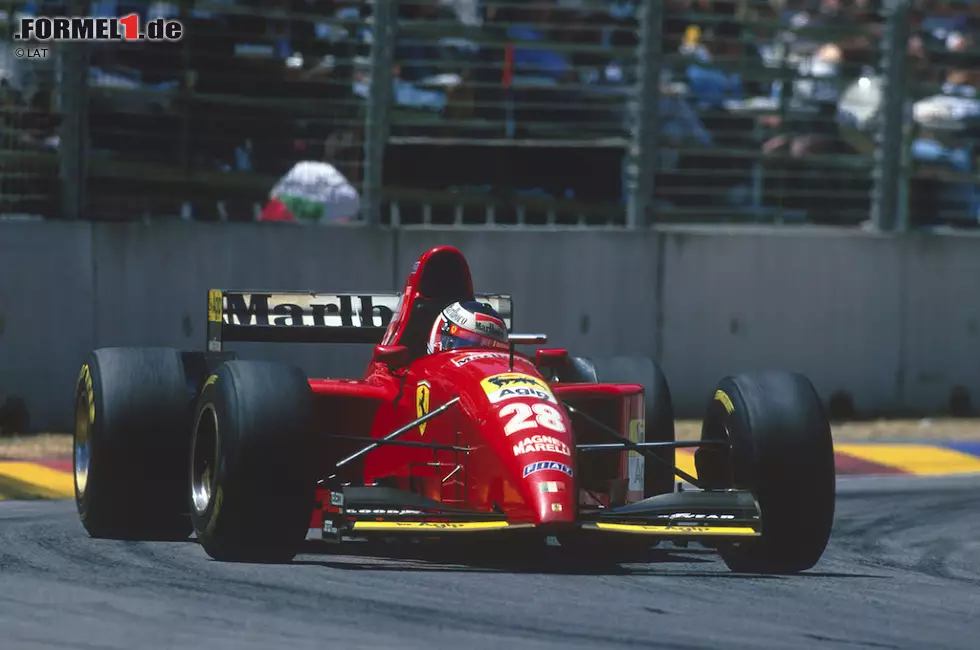 1995: Der Ferrari F412T2 von Gerhard Berger, der letzte in der Formel 1 eingesetzte V12-Bolide. Foto zur News: 1995: Der Ferrari F412T2 von Gerhard Berger, der letzte in der Formel 1 eingesetzte V12-Bolide.