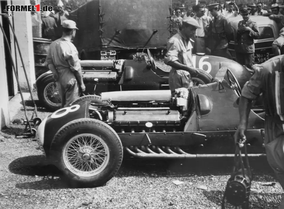 Foto zur News: 1950: Der Ferrari F125 F1 von Alberto Ascari, der erste V12 der Formel-1-Geschichte.