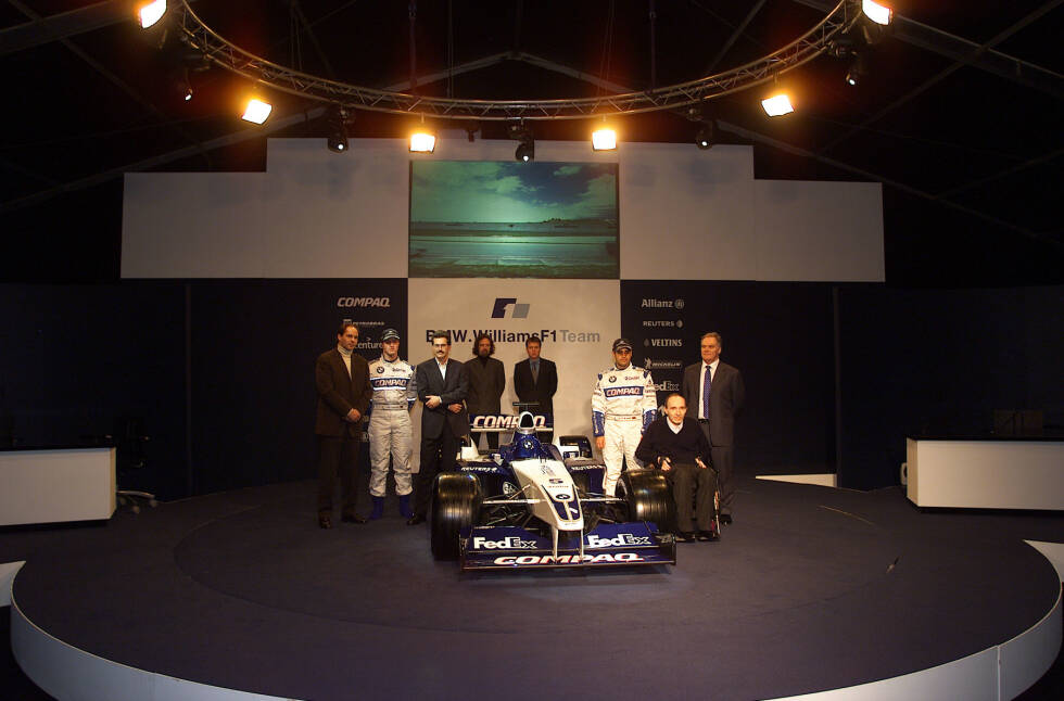 Foto zur News: 2002: Ralf Schumacher und Juan-Pablo Montoya bleiben an Bord, die Farbgebung ändert sich kaum. Kontinuität bei Williams mit dem FW24, der in Silverstone vorgestellt wird. Damit macht Williams eine Position gut: Platz zwei hinter Ferrari.