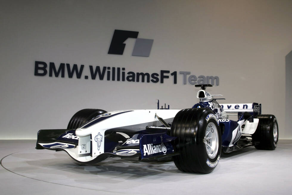 Foto zur News: 2005: Wieder ist Barcelona der Schauplatz für die Enthüllung des jüngsten Williams-Autos, des FW27. Das neue Fahrerduo Nick Heidfeld und Mark Webber erreicht damit den fünften Platz in der Konstrukteurswertung. Erstmals seit langem gelingt Williams aber kein Rennsieg.