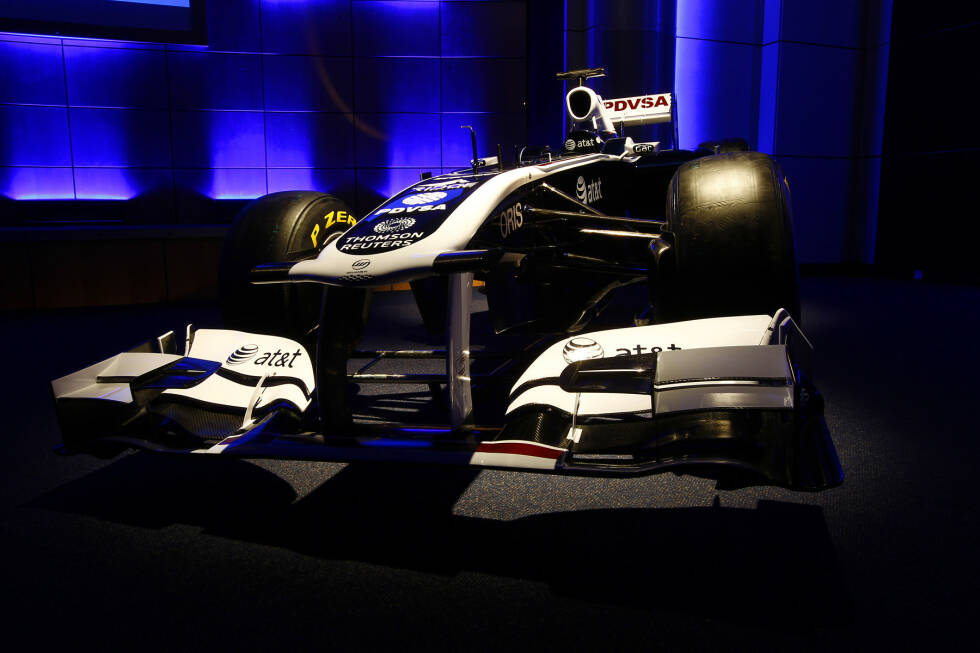 Foto zur News: 2011: Mit neuem Farbschema, das an die erfolgreichen 1990er-Jahre erinnert - so fährt Williams mit dem FW33 in der Formel 1. Am Steuer ein südamerikanisches Duo: Rubens Barrichello und Pastor Maldonado. Es ist das letzte von zwei Jahren mit Cosworth-Motoren.