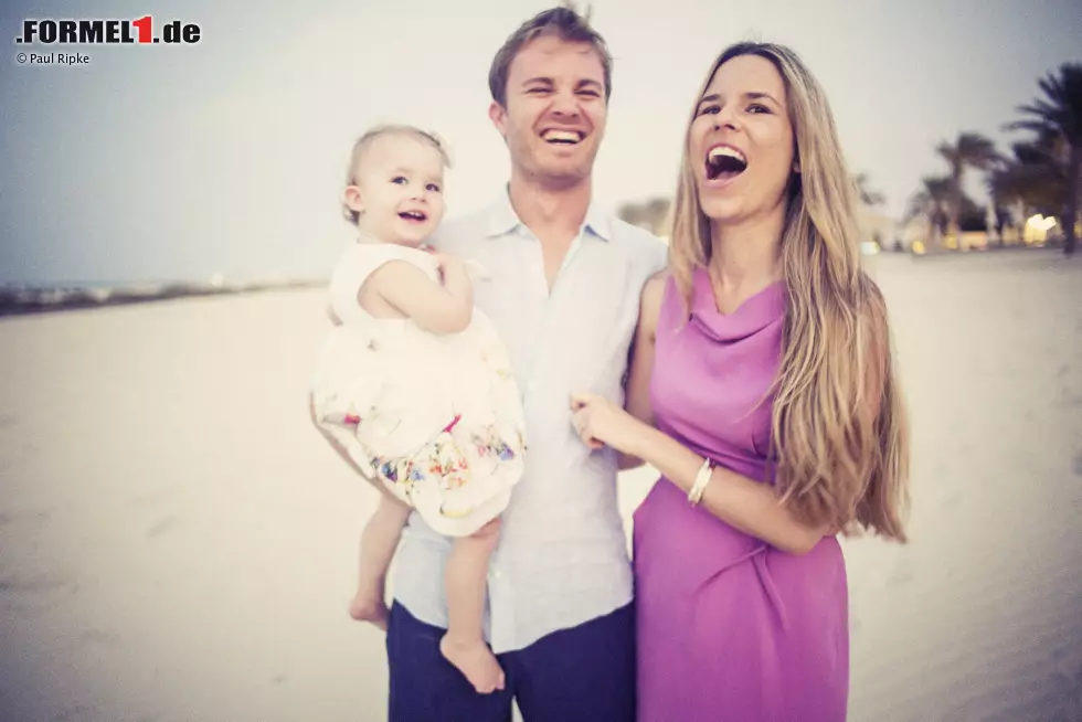 Foto zur News: In Zukunft will er sich vor allem seiner Familie mit Ehefrau Vivian und Tochter Alaia widmen. &quot;Erstmal werde ich Vater und Mann für eine Weile&quot;, sagt er.