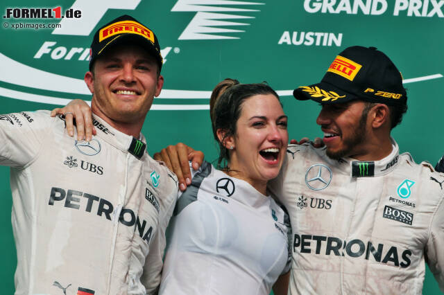 Foto zur News: Lewis Hamilton hat zwar den Großen Preis der USA gewonnen, doch Nico Rosberg ist seinem ersten Titel mit Rang zwei wieder näher gekommen. Der Deutsche hat weiterhin alles in seiner eigenen Hand, doch sicher fühlen kann er sich nicht, wie ein Blick in die Geschichte zeigt. Spektakuläre Aufholjagden gab es nämlich schon viele...