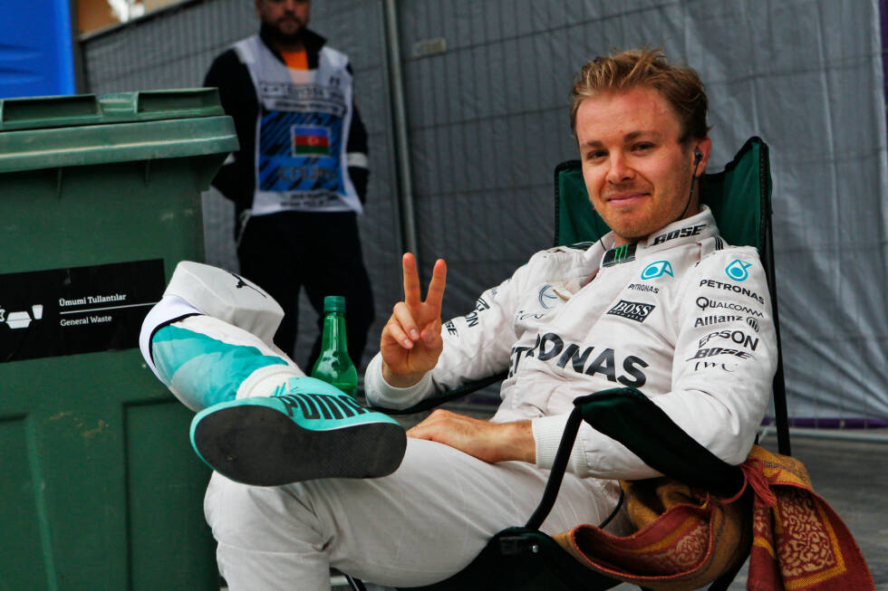 Foto zur News: Viel gechillter wirkt Nico Rosberg, und das trotz Technik-Panne mit der MGU-K am Freitagnachmittag. Ob er da schon ahnt, dass er den Grand Prix gewinnen wird?