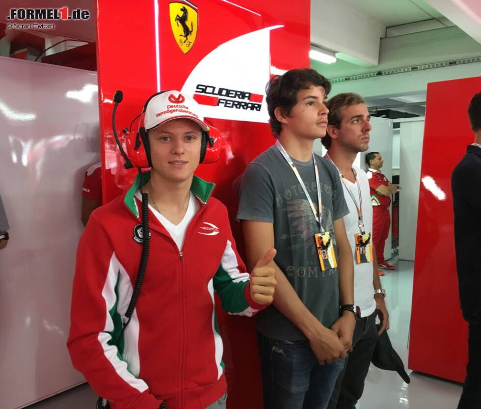 Foto zur News: Das Wochenende verbringt Mick vor allem bei Ferrari (Foto)...