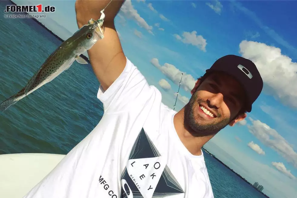 In die Kühlkammer kommt bei Felipe Nasr bestenfalls der Fisch, den er im Golf von Mexiko aus dem Meer holt. Rein sportlich gesehen möchte er schon bald dickere Fische an Land ziehen. Bernie Ecclestone himself versucht hinter den Kulissen, den Brasilianer bei Force India oder Lotus zu platzieren. Foto zur News: In die Kühlkammer kommt bei Felipe Nasr bestenfalls der Fisch, den er im Golf von Mexiko aus dem Meer holt. Rein sportlich gesehen möchte er schon bald dickere Fische an Land ziehen. Bernie Ecclestone himself versucht hinter den Kulissen, den Brasilianer bei Force India oder Lotus zu platzieren.