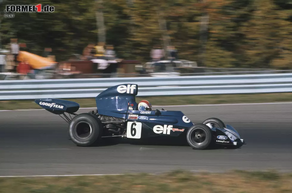 Doch auch sein Ausstand verkommt zur Tragödie. Sein letztes Rennen in Watkins Glen kann Stewart nicht mehr bestreiten, weil sich das Tyrrell-Team nach dem tödlichen Trainingsunfall von Francois Cevert zurückzieht - es wäre Stewarts 100. Start gewesen. Foto zur News: Doch auch sein Ausstand verkommt zur Tragödie. Sein letztes Rennen in Watkins Glen kann Stewart nicht mehr bestreiten, weil sich das Tyrrell-Team nach dem tödlichen Trainingsunfall von Francois Cevert zurückzieht - es wäre Stewarts 100. Start gewesen.