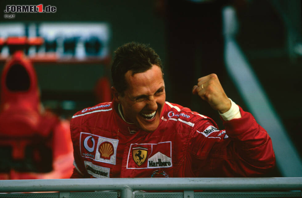 Foto zur News: Die erfolgreichsten Fahrer sind Michael Schumacher und Lewis Hamilton, die beide vier Siege aufweisen. Schumacher war 1994 mit Benetton und 1998, 2001 und 2004 mit Ferrari erfolgreich. Auch Hamilton hat mit zwei Teams gewinnen können: 2007, 2009 und 2012 mit McLaren und 2013 mit Mercedes.