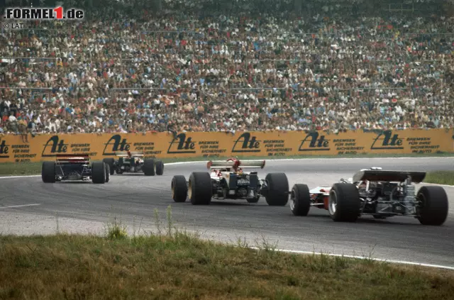 Foto zur News: In Hockenheim fuhr die Formel 1 bisher auf zwei Streckenvarianten. 1970 sowie zwischen 1977 bis 2001 wurde das Rennen auf dem Original-Hochgeschwindigkeits-Layout mit 6,8 Kilometern Länge und bis zu 16 Kurven ausgetragen. Die aktuelle Strecke mit 4,574 Kilometern Länge wird seit 2002 verwendet und von Hermann Tilke entworfen.