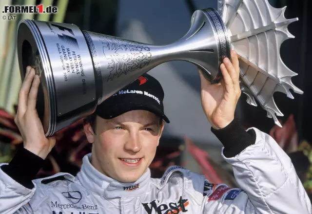 Räikkönens Sieg im Jahr 2003 war sein erster in der Formel 1. Seither hat er 19 weitere Male gewonnen, zuletzt beim Grand Prix von Australien 2013 auf Lotus. Foto zur News: Räikkönens Sieg im Jahr 2003 war sein erster in der Formel 1. Seither hat er 19 weitere Male gewonnen, zuletzt beim Grand Prix von Australien 2013 auf Lotus.