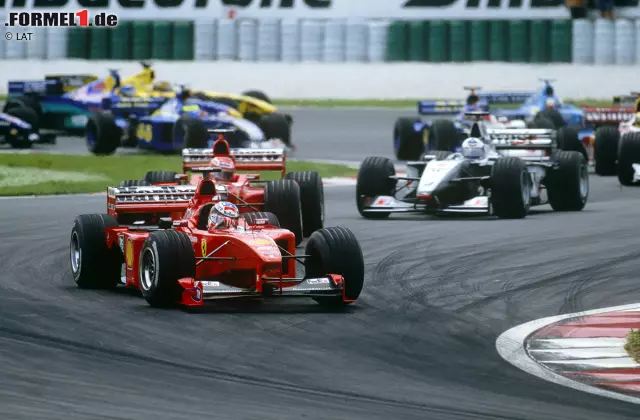 Ferrari ist in Malaysia der erfolgreichste Konstrukteur. Die italienische Marke hat siebenmal gewonnen, mehr als doppelt so oft wie der erste Verfolger Red Bull (dreimal). McLaren kommt auf zwei Siege; Williams, Brawn und Mercedes auf je einen. Foto zur News: Ferrari ist in Malaysia der erfolgreichste Konstrukteur. Die italienische Marke hat siebenmal gewonnen, mehr als doppelt so oft wie der erste Verfolger Red Bull (dreimal). McLaren kommt auf zwei Siege; Williams, Brawn und Mercedes auf je einen.