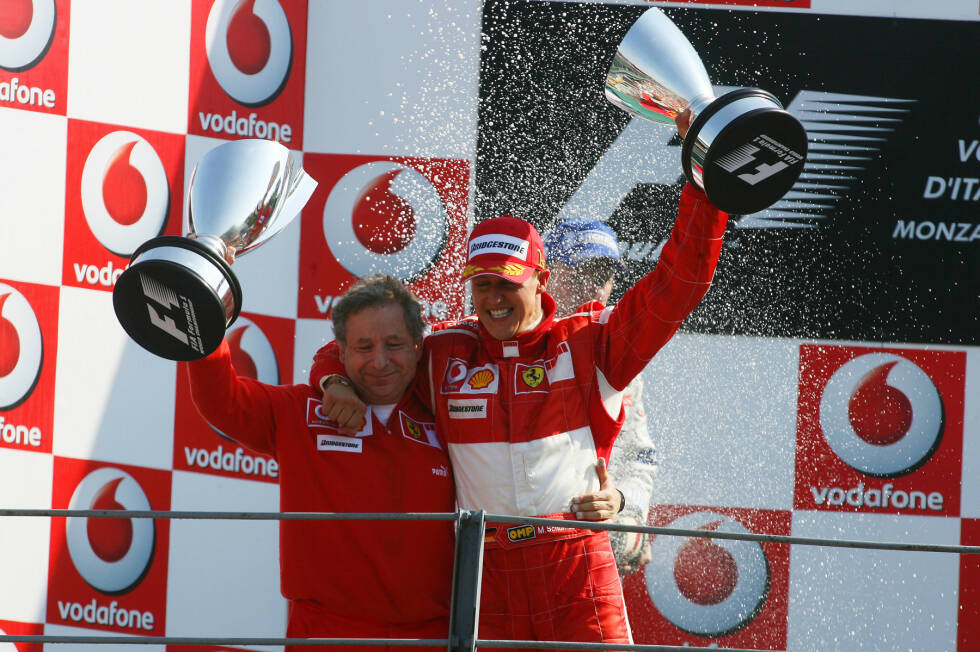 Foto zur News: Ferrari ist mit 18 Siegen das erfolgreichste Team in der Geschichte des Grand Prix von Italien. Fünf Siege gehen auf das Konto von Michael Schumacher (1996, 1998, 2000, 2003 und 2006). Damit ist er der erfolgreichste Fahrer in Monza. Acht Ferrari-Siege waren Doppelsiege. Letzter Ferrari-Erfolg: Fernando Alonso 2010.