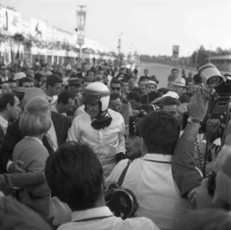 Foto zur News: Sebastian Vettels Sieg 2008 war sein erster in der Formel 1. Weitere Fahrer, die in Monza ihren ersten Grand-Prix-Erfolg gefeiert haben, sind Phil Hill (1960), Jackie Stewart (1965), Ludovico Scarfiotti (1966), Clay Regazzoni (1970), Peter Gethin (1971) und Juan Pablo Montoya (2001).