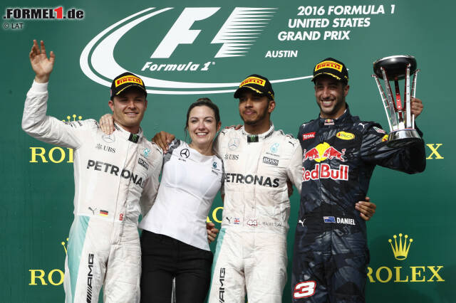 Foto zur News: 50. Grand-Prix-Sieg für Lewis Hamilton - aber nur verhaltene Freude darüber: "Ist ganz okay", sagt der Mercedes-Star, im fünften Formel-1-Rennen in Austin zum vierten Mal erfolgreich. Sein Rückstand in der WM beträgt nun nur noch 26 statt 33 Punkte. Und drei Rennen sind noch zu fahren.