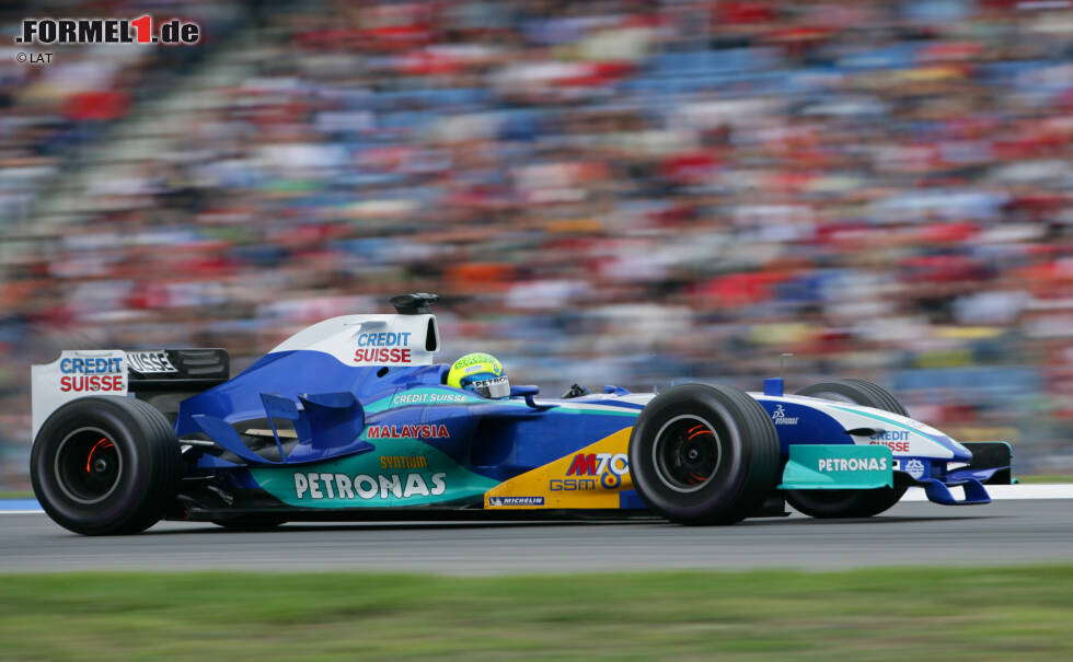 Grand Prix von Deutschland 2005 - P8: Massa kehrte 2004 zurück zu Sauber, kämpfte aber oft mit stumpfen Waffen gegen übermächtige Gegner. Dennoch gab es Erfolge: Platz vier in Monaco, Rang fünf in Montreal. Mit einer bärenstarken Fahrt in Hockenheim 2005 überzeugte er abschließend auch alle Kritiker. Ferrari nahm ihn unter Vertrag. Grand Prix von Deutschland 2005 - P8: Massa kehrte 2004 zurück zu Sauber, kämpfte aber oft mit stumpfen Waffen gegen übermächtige Gegner. Dennoch gab es Erfolge: Platz vier in Monaco, Rang fünf in Montreal. Mit einer bärenstarken Fahrt in Hockenheim 2005 überzeugte er abschließend auch alle Kritiker. Ferrari nahm ihn unter Vertrag.