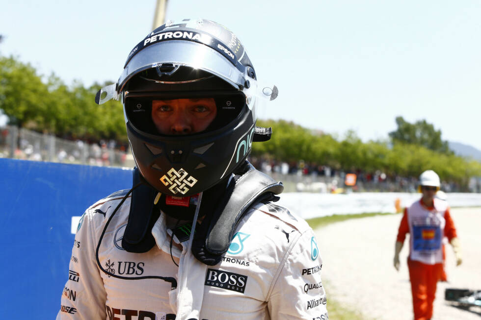 Foto zur News: Allerdings wird auch Nico Rosberg von einigen Experten zumindest eine Mitschuld eingeräumt. Die Piloten müssen jedenfalls sofort zum Rapport zu Mercedes.