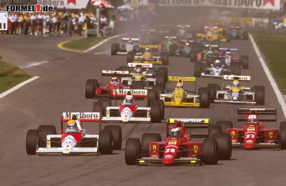 1977 kehrte es zurück, um (nach Unterbrechungen) Ende der Achtzigerjahre zum Fallbeil für die kleinen Teams zu werden. In der Saison 1989 bei allen 16 WM-Stationen in Gebrauch, mussten insgesamt 142 Mal Piloten die Segel streichen, ohne um die Startplätze gekämpft zu haben. Foto zur News: 1977 kehrte es zurück, um (nach Unterbrechungen) Ende der Achtzigerjahre zum Fallbeil für die kleinen Teams zu werden. In der Saison 1989 bei allen 16 WM-Stationen in Gebrauch, mussten insgesamt 142 Mal Piloten die Segel streichen, ohne um die Startplätze gekämpft zu haben.