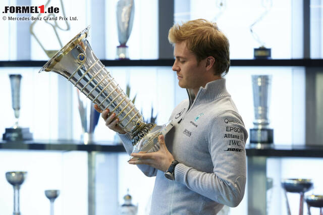 Foto zur News: Die Formel-1-Karriere des Nico Rosberg dauerte elf Jahre und endete auf ihrem Höhepunkt: mit dem WM-Titel 2016 für Mercedes und einer bewegenden Pressekonferenz in Wien. Wir blicken zurück auf 206 Grand-Prix-Starts, 23 Rennsiege, 57 Podiumsplatzierungen und 30 Pole-Positions.