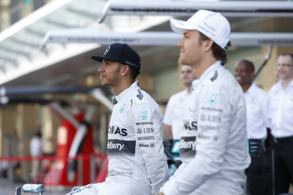 Foto zur News: In der Saison 2014 gewinnt Rosberg fünf Grand Prix und wird Vizeweltmeister. Im Fokus steht aber ein anderer Fahrer: Lewis Hamilton wird mit Mercedes Weltmeister.