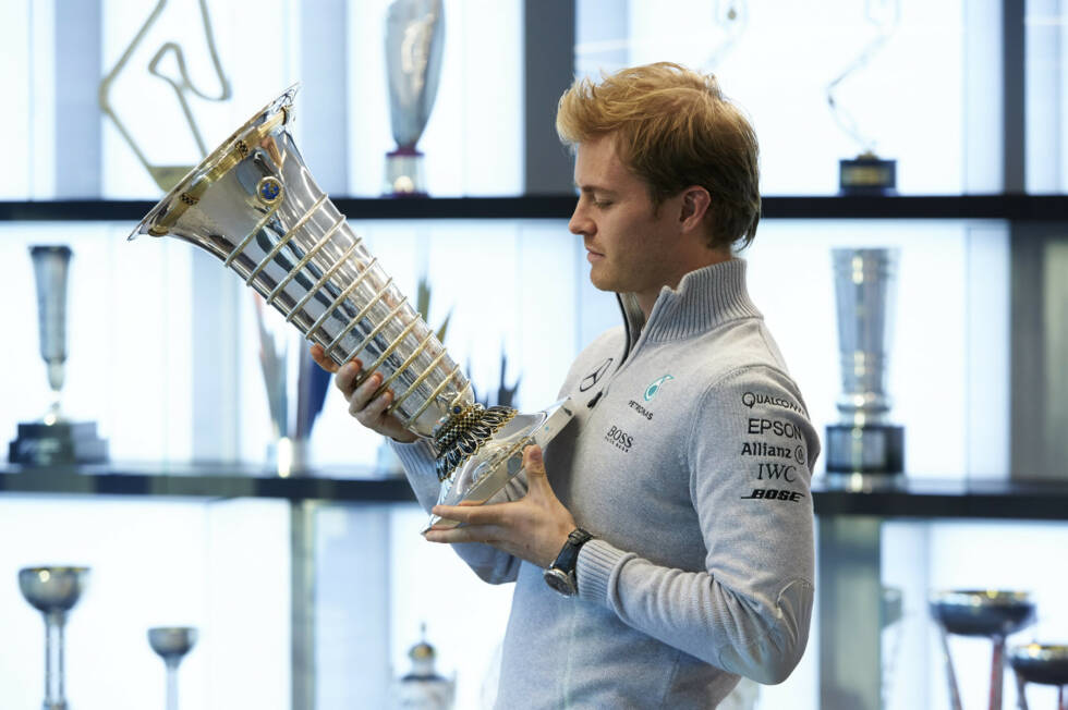 Foto zur News: Die Formel-1-Karriere des Nico Rosberg dauerte elf Jahre und endete auf ihrem Höhepunkt: mit dem WM-Titel 2016 für Mercedes und einer bewegenden Pressekonferenz in Wien. Wir blicken zurück auf 206 Grand-Prix-Starts, 23 Rennsiege, 57 Podiumsplatzierungen und 30 Pole-Positions.