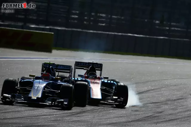 Manor-Rookie Pascal Wehrlein zaubert seinen üblichen Raketenstart hin (von 20 auf 14), erlebt danach aber einen durchwachsenen Grand Prix von Russland. Am Ende wird er 18. und Letzter - mit zwei Runden Rückstand. Manor und Sauber sind damit die letzten beiden Teams noch ohne WM-Punkte. Foto zur News: Manor-Rookie Pascal Wehrlein zaubert seinen üblichen Raketenstart hin (von 20 auf 14), erlebt danach aber einen durchwachsenen Grand Prix von Russland. Am Ende wird er 18. und Letzter - mit zwei Runden Rückstand. Manor und Sauber sind damit die letzten beiden Teams noch ohne WM-Punkte.