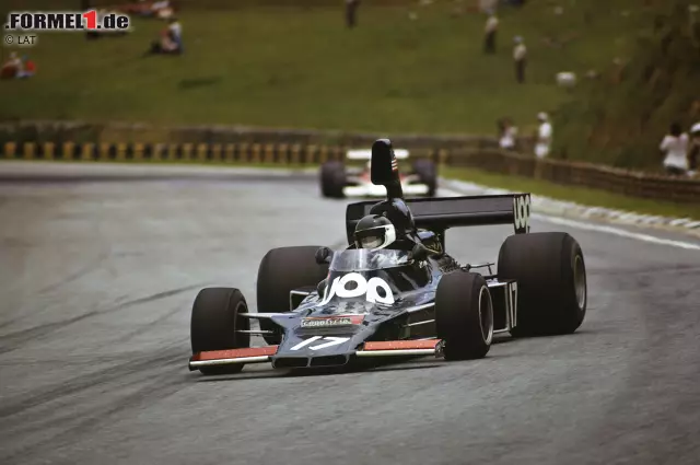 Im Gegensatz zu Sutil steht der Franzose in den Siebzigerjahren mit Shadow und Tyrrell dreimal auf dem Podest. 1975 in Brasilien verpasst er seine beste Chance auf einen Sieg, als er klar in Führung liegt und wenige Runden vor Schluss der Cosworth-Motor in seinem Shadow DN5 schlappmacht. So eine Gelegenheit bekommt er nie wieder. Foto zur News: Im Gegensatz zu Sutil steht der Franzose in den Siebzigerjahren mit Shadow und Tyrrell dreimal auf dem Podest. 1975 in Brasilien verpasst er seine beste Chance auf einen Sieg, als er klar in Führung liegt und wenige Runden vor Schluss der Cosworth-Motor in seinem Shadow DN5 schlappmacht. So eine Gelegenheit bekommt er nie wieder.