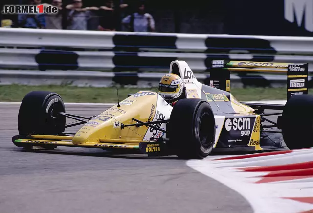 Nach einer verpassten Qualifikation mit Toleman 1984 absolviert der tapfere Italiener in den folgenden Jahren fast all seine 118 Grand-Prix-Starts für das Hinterbänklerteam Minardi. An Podien oder gar Siege ist dabei nicht zu denken, vereinzelte Punktgewinne sind bereits ein Erfolg. Am Ende seiner langen Karriere sind es 18 Zähler. Foto zur News: Nach einer verpassten Qualifikation mit Toleman 1984 absolviert der tapfere Italiener in den folgenden Jahren fast all seine 118 Grand-Prix-Starts für das Hinterbänklerteam Minardi. An Podien oder gar Siege ist dabei nicht zu denken, vereinzelte Punktgewinne sind bereits ein Erfolg. Am Ende seiner langen Karriere sind es 18 Zähler.