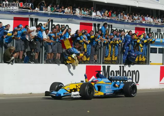 Budapest ist ein guter Ort für Premierensiege: Die späteren Weltmeister Damon Hill (1993), Fernando Alonso (2003) und Jenson Button (2006) jubelten alle zum ersten Mal in Ungarn. Foto zur News: Budapest ist ein guter Ort für Premierensiege: Die späteren Weltmeister Damon Hill (1993), Fernando Alonso (2003) und Jenson Button (2006) jubelten alle zum ersten Mal in Ungarn.