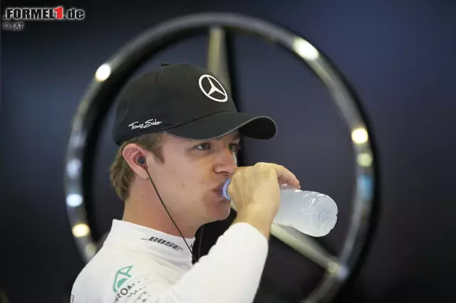 Statt Benzin fließt unter Helm und Overall der Schweiß. Romain Grosjean (Haas) weiß: "In Budapest kann es richtig heiß werden." Die Piloten erleben einen Fitnesstest am Volant: "Die Strecke ist körperlich und mental fordernd. Es gibt keine Chance, sich auszuruhen. Man muss immer konzentriert sein", weiß Teamkollege Esteban Gutierrez. Foto zur News: Statt Benzin fließt unter Helm und Overall der Schweiß. Romain Grosjean (Haas) weiß: "In Budapest kann es richtig heiß werden." Die Piloten erleben einen Fitnesstest am Volant: "Die Strecke ist körperlich und mental fordernd. Es gibt keine Chance, sich auszuruhen. Man muss immer konzentriert sein", weiß Teamkollege Esteban Gutierrez.