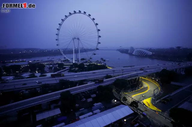 Foto zur News: Willkommen zum wohl speziellsten Grand Prix des Jahres: Singapur steht zwar erst zum neunten Mal im Formel-1-Kalender, ist für viele Piloten aber bereits ein echter Klassiker. Wir sagen euch, worauf man bei dem wohl härtesten Rennen der Saison achten muss.