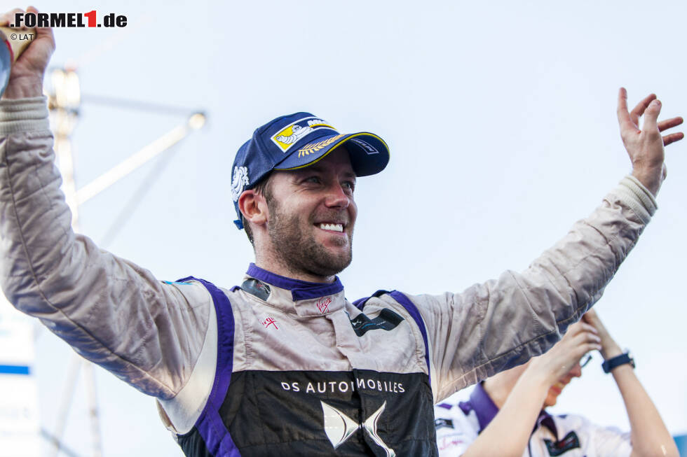 In der GP2 feierte Sam Bird mehrere Erfolge. Zum Titelgewinn reichte es jedoch nie, 2013 schloss er die Serie hinter Fabio Leimer als Zweiter der Gesamtwertung ab. In der Formel E durfte sich der Jaguar-Pilot in die Siegerliste eintragen, in der Langstrecken-Weltmeisterschaft startet er für das Ferrari-Semiwerksteam AF Corse. In der GP2 feierte Sam Bird mehrere Erfolge. Zum Titelgewinn reichte es jedoch nie, 2013 schloss er die Serie hinter Fabio Leimer als Zweiter der Gesamtwertung ab. In der Formel E durfte sich der Jaguar-Pilot in die Siegerliste eintragen, in der Langstrecken-Weltmeisterschaft startet er für das Ferrari-Semiwerksteam AF Corse.