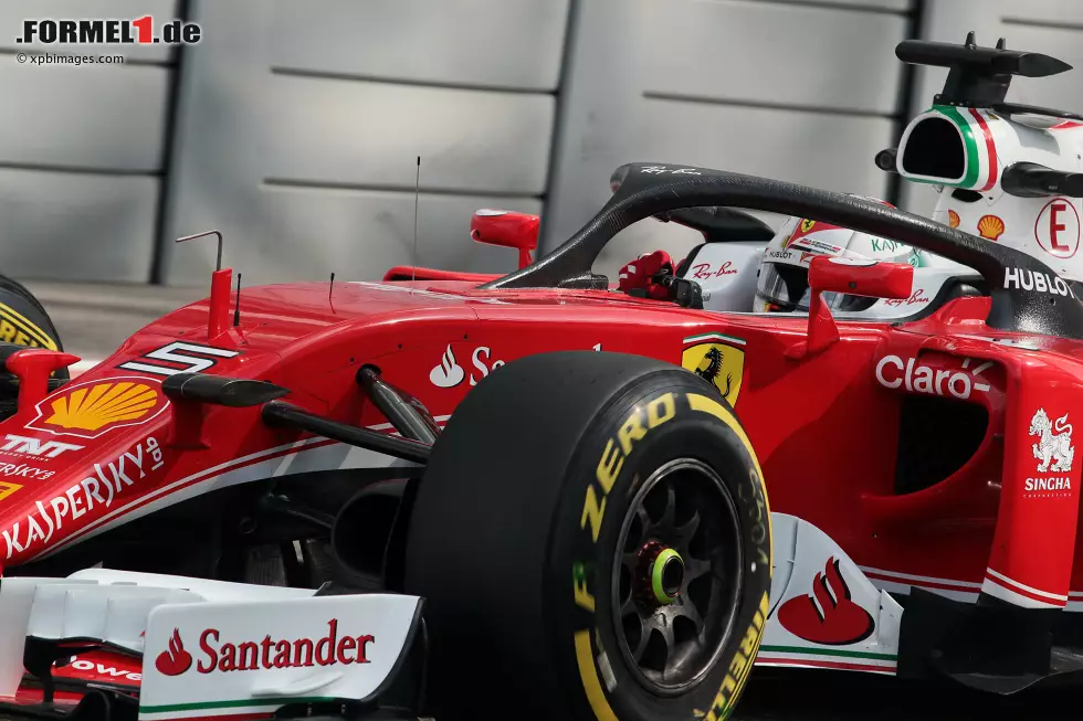 Bei den auch in Abu Dhabi wieder erfolgten Halo-Tests verfolgen die Teams erstens das Ziel, den Fahrer an die Konstruktion zu gewöhnen und zweitens, den aerodynamischen Einfluss zu erkunden. Die Befürworter unter den Piloten loben einen guten Kompromiss zugunsten der Sicherheit, die Kritiker bemängeln die schlechtere Sicht. Foto zur News: Bei den auch in Abu Dhabi wieder erfolgten Halo-Tests verfolgen die Teams erstens das Ziel, den Fahrer an die Konstruktion zu gewöhnen und zweitens, den aerodynamischen Einfluss zu erkunden. Die Befürworter unter den Piloten loben einen guten Kompromiss zugunsten der Sicherheit, die Kritiker bemängeln die schlechtere Sicht.