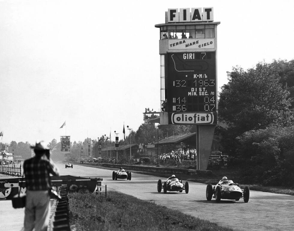 Foto zur News: Monza (Italien) 1960: Phil Hill holt auf Ferrari den letzten Sieg eines Front-Mittelmotors. Das Rennen wird von Lotus, BRM und Cooper boykottiert.