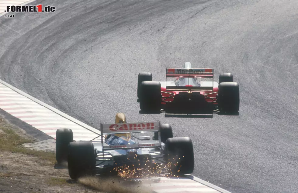 Suzuka (Japan) 1991: Ayrton Senna feiert in der Heimat von Motorenhersteller Honda den bis heute einzigen WM-Titel eines V12-Motors. Foto zur News: Suzuka (Japan) 1991: Ayrton Senna feiert in der Heimat von Motorenhersteller Honda den bis heute einzigen WM-Titel eines V12-Motors.