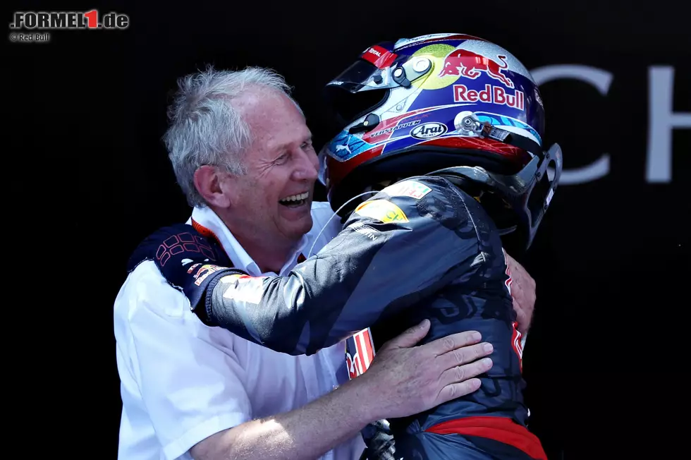 Foto zur News: Helmut Marko hat es gewusst: &quot;Er ist ein außergewöhnliches Talent, das nur einmal in Jahrzehnten erscheint - fast wie Ayrton Senna. Und in so einem Fall darfst du nicht auf das Alter schauen. Alle Experten sagen, dass er im Kopf eher 22 als 16 ist. Wir erwarten, dass er vom ersten Rennen an konkurrenzfähig ist.&quot;