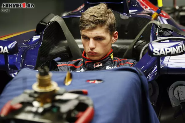Sein Debüt im Rahmen eines Grand Prix gab Verstappen im Freien Training in Suzuka 2014, anschließend bereite er sich mit weiteren Freitagseinsätzen auf die Premiere im Rennbetrieb vor. Foto zur News: Sein Debüt im Rahmen eines Grand Prix gab Verstappen im Freien Training in Suzuka 2014, anschließend bereite er sich mit weiteren Freitagseinsätzen auf die Premiere im Rennbetrieb vor.
