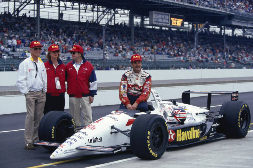Foto zur News: Nigel Mansell (Formel-1-Weltmeister 1992): Der Rookie ist sofort konkurrenzfähig und kämpft bei seinem ersten Start 1993 um den Sieg. In Runde 184 führt Mansell das Feld an, als es nach einer Gelbphase zu einem Restart kommt. Dort wird ihm seine Unerfahrenheit zum Verhängnis und Mansell wird nur Dritter. 1994 scheidet er aus.