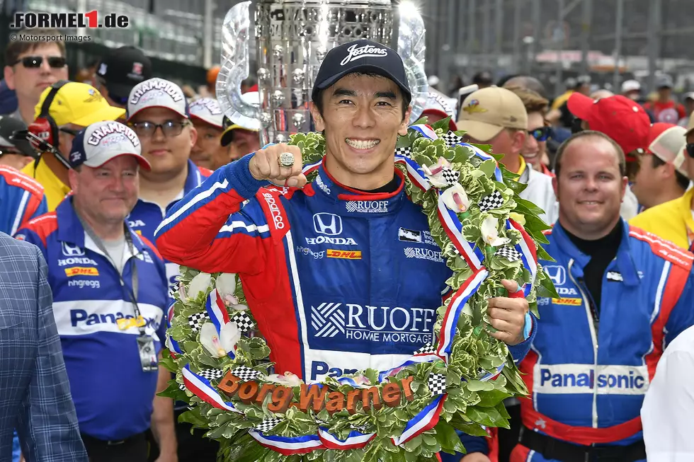 Takuma Sato (92 Grands Prix): Ein Jahr nach Rossi triumphiert mit dem Japaner ein weiterer ehemaliger Formel-1-Pilot. In der Königsklasse kann Sato in fast 100 Rennen für Jordan, BAR und Super Aguri nie gewinnen und steht nur einmal auf dem Podium. Beim Indy 500 aber wird er 2017 der erste japanische Sieger. 2020 gewinnt er noch einmal. Foto zur News: Takuma Sato (92 Grands Prix): Ein Jahr nach Rossi triumphiert mit dem Japaner ein weiterer ehemaliger Formel-1-Pilot. In der Königsklasse kann Sato in fast 100 Rennen für Jordan, BAR und Super Aguri nie gewinnen und steht nur einmal auf dem Podium. Beim Indy 500 aber wird er 2017 der erste japanische Sieger. 2020 gewinnt er noch einmal.