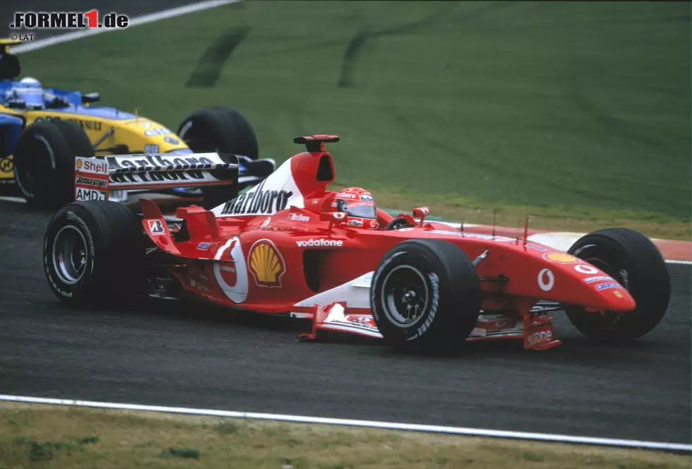 Die Ära von "Schumi" und Ferrari Anfang des neuen Jahrtausends wird häufig als durchweg langweilig bezeichnet - stimmt aber gar nicht! Neben dem Rekordchampion gibt es 2003 noch sieben weitere Sieger, und den Titel macht Schumacher erst beim Saisonfinale (Foto) klar. Sein Vorsprung auf Räikkönen beträgt am Ende lediglich zwei Pünktchen. Foto zur News: Die Ära von "Schumi" und Ferrari Anfang des neuen Jahrtausends wird häufig als durchweg langweilig bezeichnet - stimmt aber gar nicht! Neben dem Rekordchampion gibt es 2003 noch sieben weitere Sieger, und den Titel macht Schumacher erst beim Saisonfinale (Foto) klar. Sein Vorsprung auf Räikkönen beträgt am Ende lediglich zwei Pünktchen.