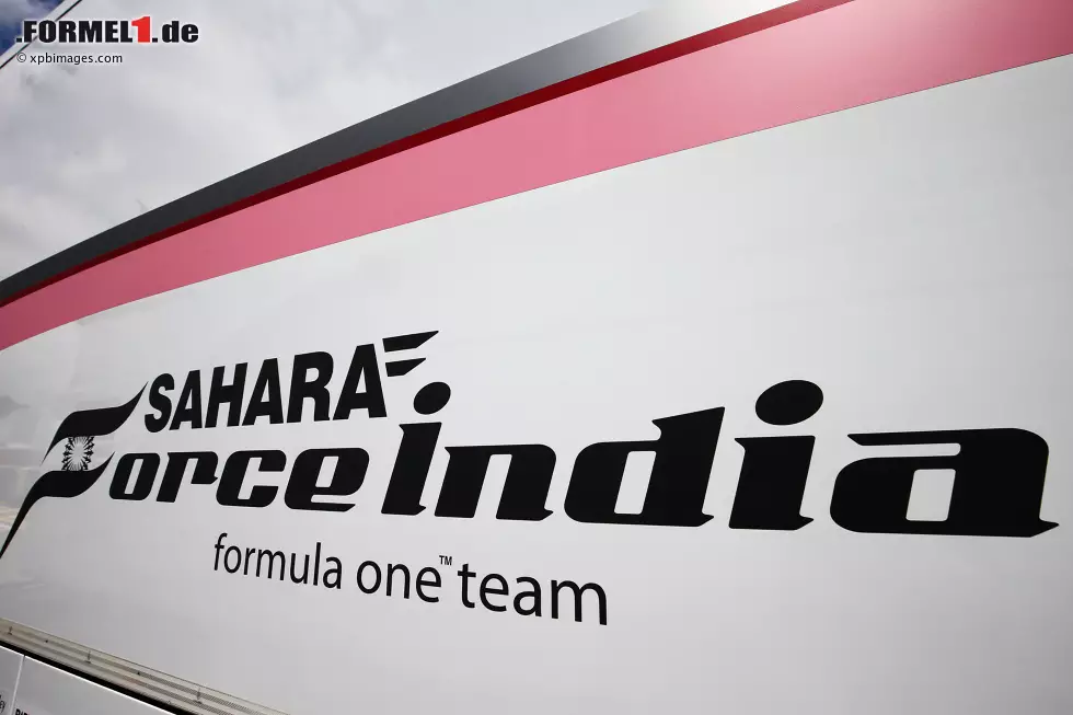 Ganz in pink wird aller Voraussicht nach auch dieses Jahr das Force-India-Team an den Start gehen, allerdings müssen sich die getreuen Fans vom Teamnamen verabschieden: Durch das Aus für den Indien-Grand-Prix und die schwierige Sponsorensuche möchte man sich internationaler aufstellen. Foto zur News: Ganz in pink wird aller Voraussicht nach auch dieses Jahr das Force-India-Team an den Start gehen, allerdings müssen sich die getreuen Fans vom Teamnamen verabschieden: Durch das Aus für den Indien-Grand-Prix und die schwierige Sponsorensuche möchte man sich internationaler aufstellen.