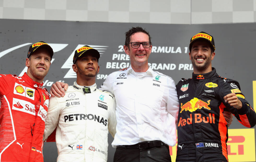 Foto zur News: Es sind nur noch sieben Punkte: Lewis Hamilton feiert in Spa seinen fünften Sieg im zwölften Saisonrennen und rückt Sebastian Vettel im WM-Kampf auf die Pelle. Mercedes ist in Spa aber weniger dominant, als Sportchef Toto Wolff auf der Hochgeschwindigkeitsstrecke gehofft hätte.
