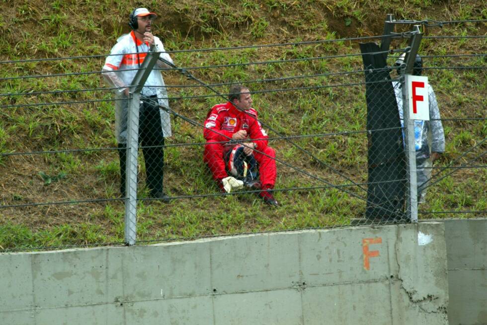 Foto zur News: Ein ewiger Brasilien-Pechvogel bleibt trotz der Pole-Positions Rubens Barrichello. 2003 ist er dicht dran an einem Heimsieg, doch ein Defekt am Benzinsystem bremst seinen Ferrari in Führung liegend aus.