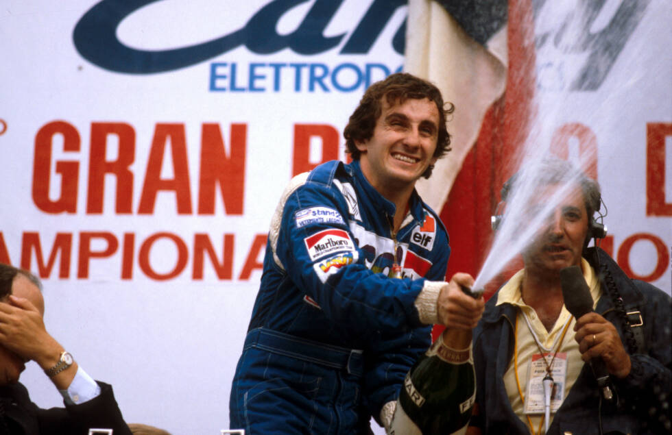 Foto zur News: Vor dem viermaligen Weltmeister Alain Prost zieht Ecclestone nur den Hut: &quot;Ich denke, er ist der beste Rennfahrer aller Zeiten&quot;, stellt der Formel-1-Boss ihn über Michael Schumacher oder Ayrton Senna.